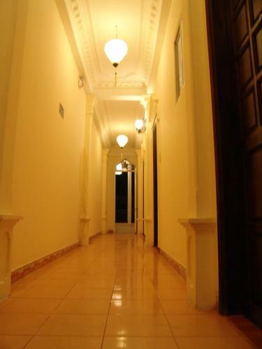 Hue Home Hotel