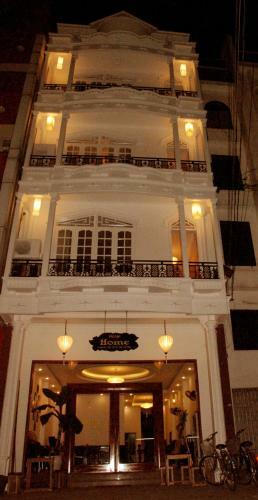 Hue Home Hotel