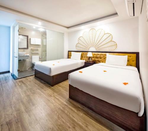 Azura Gold Hotel & Apartment