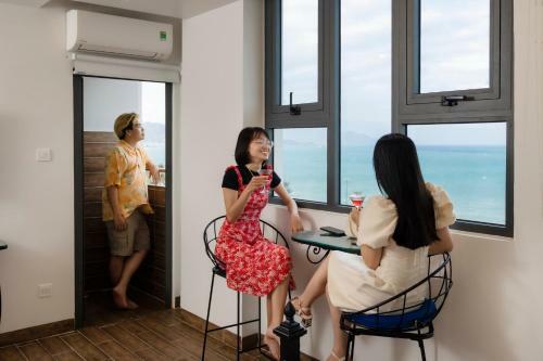 Azura Gold Hotel & Apartment