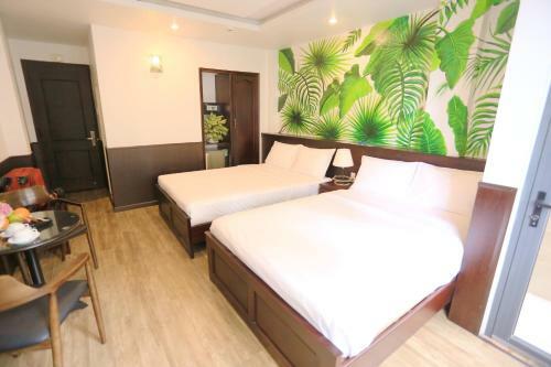 Azura Gold Hotel & Apartment