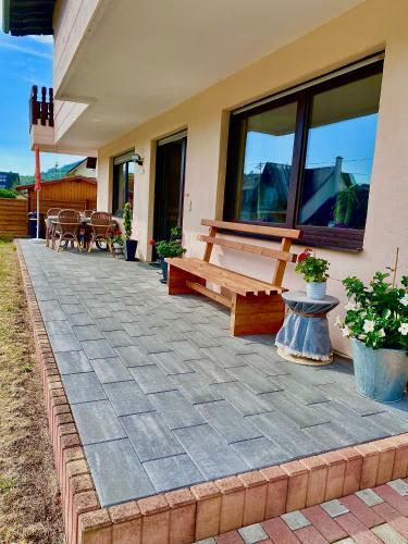 Apartamento Ferienwohnung Zum K�nig