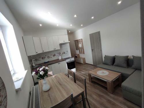 Kv?tinov� Apartm�ny U Jord?