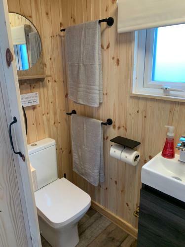 Moat Farm Glamping, The Motte