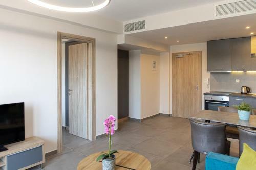 Anais Apartments
