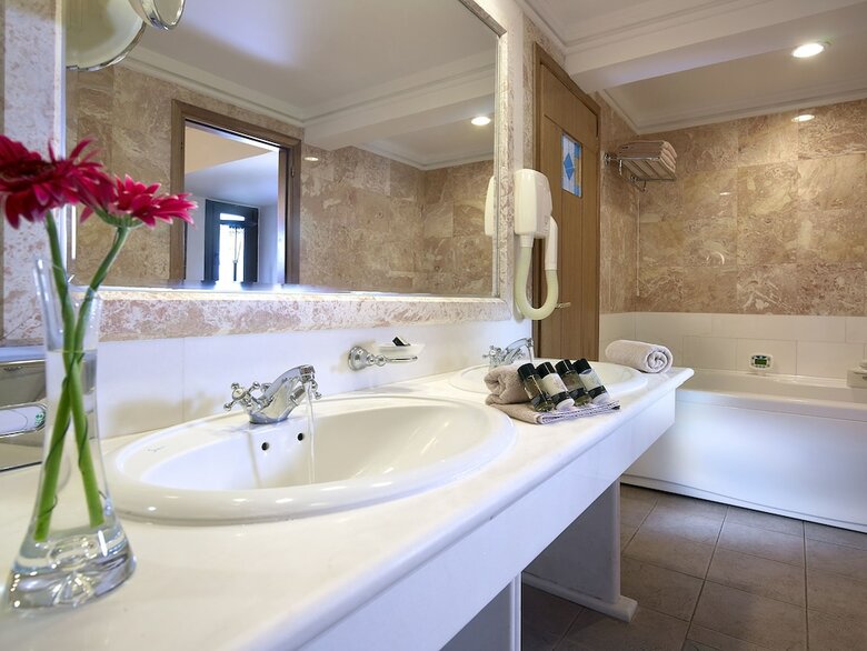 Aldemar Knossos Villas