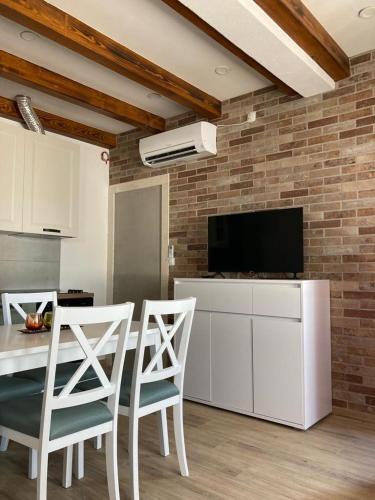 Studio Apartman Luka
