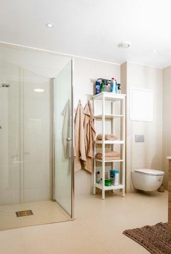 New And Bright Apartment At Viste Beach