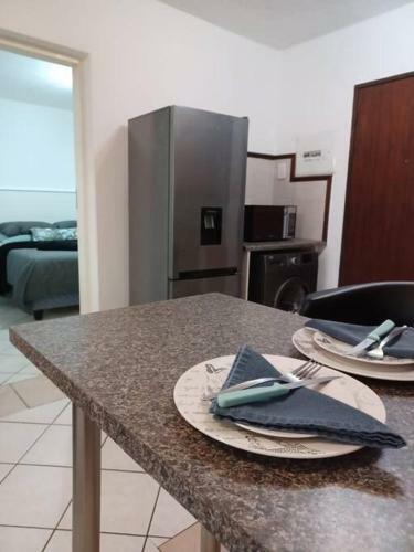 The Cozy 1 Bedroom Apartment