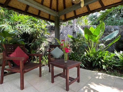 Tropical Oases Lovina
