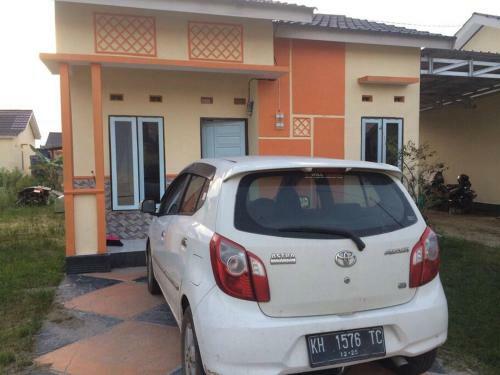 Rumah Cantik Dengan Free Parkir Di Areal Properti