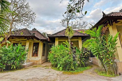 Oyo 91503 Hotel Gedong Ayu