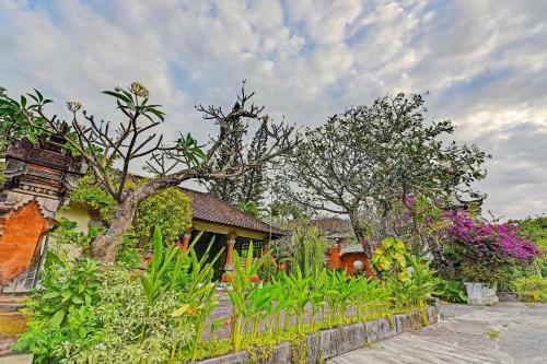 Oyo 91503 Hotel Gedong Ayu
