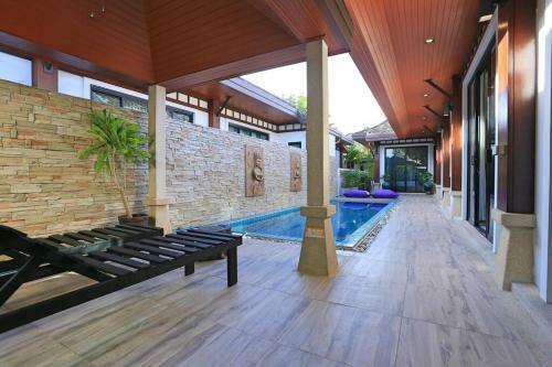 Three-bedroom Pool Villa Only 250m From The Beach