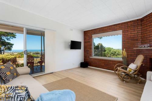 Coastview- Stunning Views Over Port Elliot