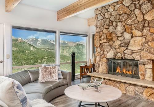 Trails End Vacation Home At Windcliff Home