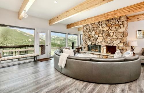 Trails End Vacation Home At Windcliff Home