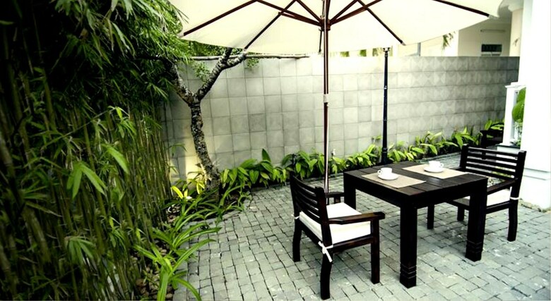 Frangipani Boutique Hotel