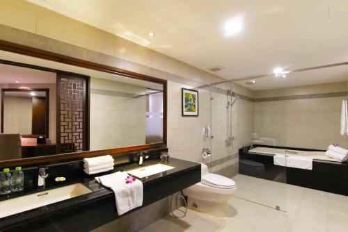 Minh Toan Galaxy Hotel