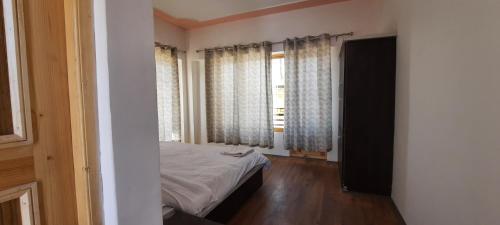 Hostal Nangseem Guest House