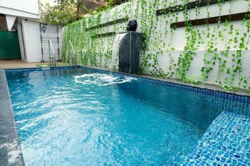 6 Bhk Villa