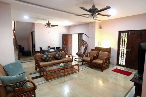 6 Bhk Villa
