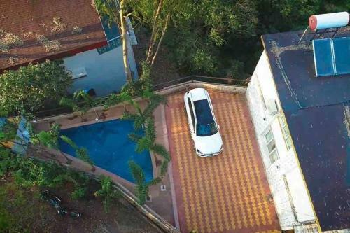 Sierra Sky Mahableshwar By Red Stone Villas
