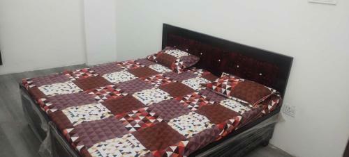 Hotel Oyo 90887 Up37 Inn