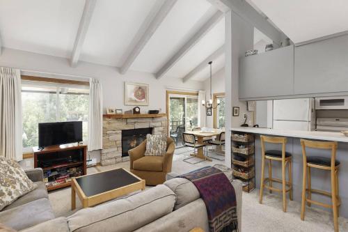 Seasons Four 172 Two Bedroom Plus Loft