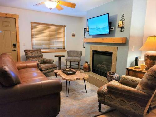 Kitz Condo, Downtown Fun, A/c, Shuffleboard, Xbox