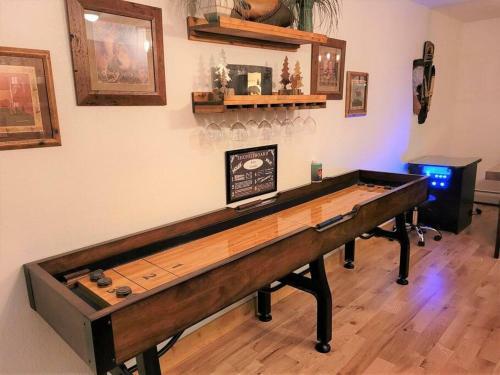 Kitz Condo, Downtown Fun, A/c, Shuffleboard, Xbox