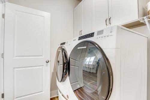 White Creek At Bethany --- 31899 Wharf Court