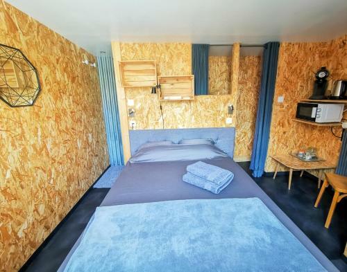 Hostal D�pendance Au Calme Avec Piscine