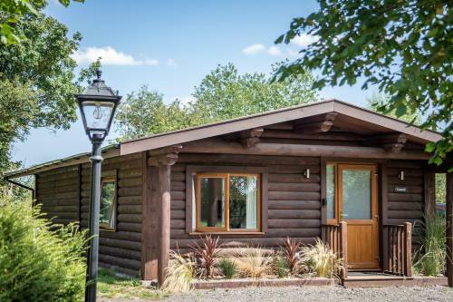 Laurel Log Cabin