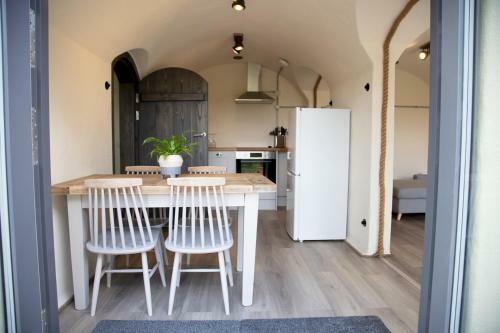 The Nest, Hobbit House