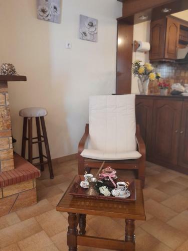 Adorable 2 Floors Two Bedroom Vacation Maisonette