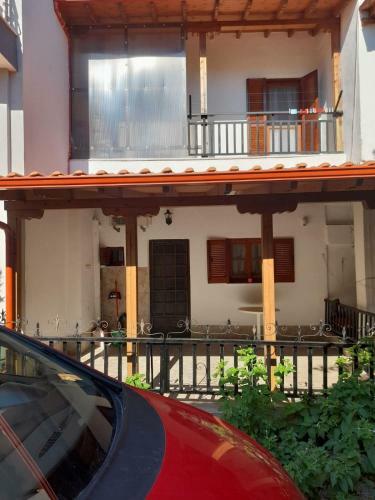 Adorable 2 Floors Two Bedroom Vacation Maisonette