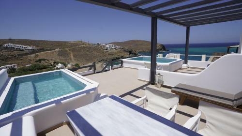 Myrsini's Luxury Suites Merchia