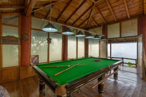 Villa Stayvista At Heaven On Hills