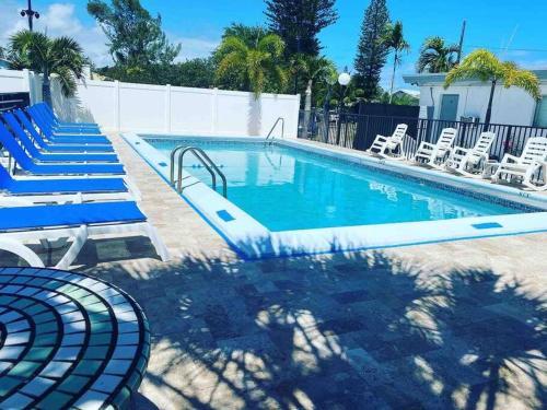 Apartamento Oasis At Hollywood Unit 6- Sleep 2