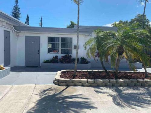 Apartamento Oasis At Hollywood Unit 6- Sleep 2