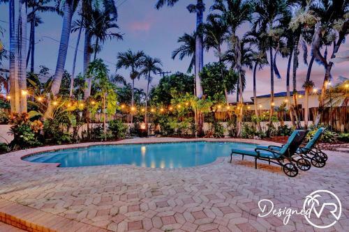 7 Br Villa W Private Heated Pool & Gameroom