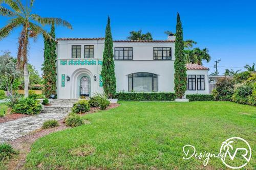 7 Br Villa W Private Heated Pool & Gameroom