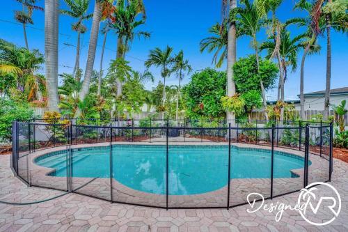 7 Br Villa W Private Heated Pool & Gameroom