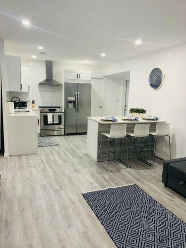 Modern 3/2 Home In Hollywood