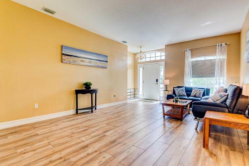 2604 Ventura Circle