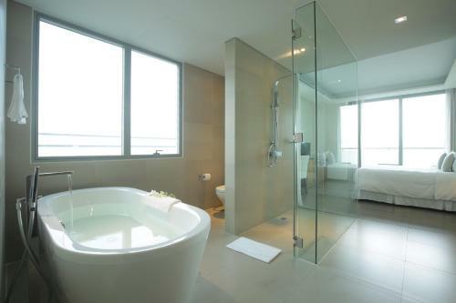 Hotel A La Carte Da Nang Beach