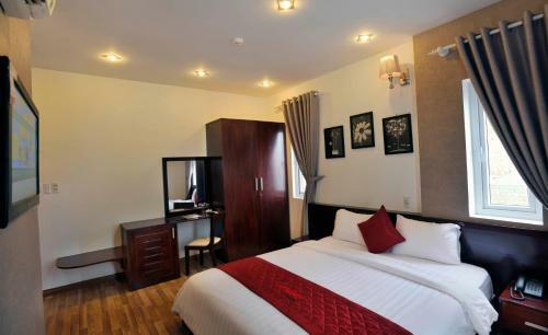 The Carnation Hotel
