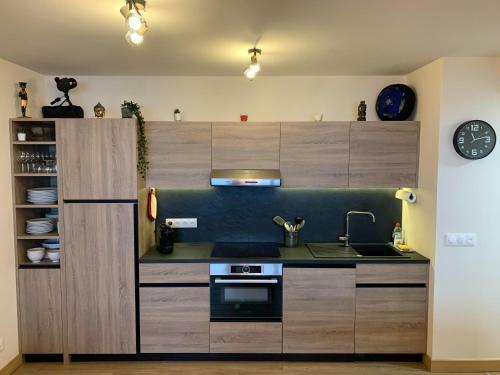 New! Upscale Apartment - Le Ridge 102