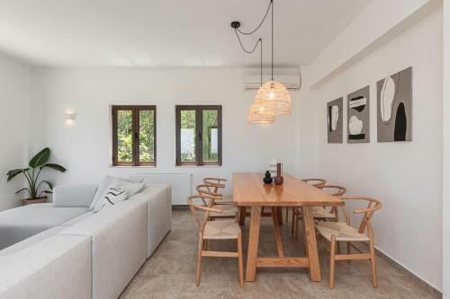 Luxury Seaview Villa Noesis With Pool